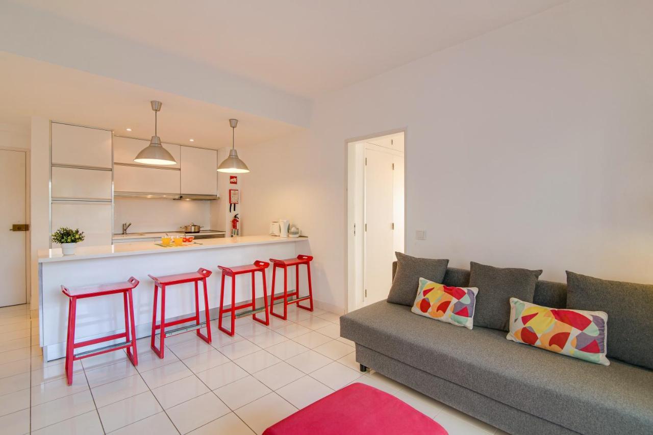 Modern Apartment By The Sea Quarteira Exterior foto